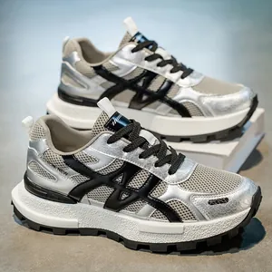 Ανδρικά ασημένια chunky sneakers με πλέγμα, παχιά σόλα και διαπνέον σχέδιο