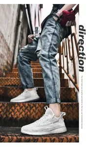 Sneakers eleganti in mesh bianco da uomo con tessuto traspirante per streetwear urbano