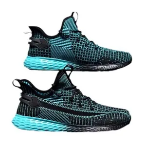 Sneaker sportive da uomo in mesh verde acqua e nero con silhouette moderna stile Yeezy
