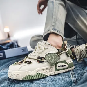 Vintage Camouflage Herren Sneaker im Retro-Workwear-Outdoor-Stil für Board-Schuhe