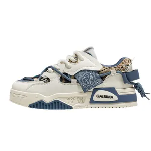 Herren-Sneaker im Retro-Workwear-Stil in Creme und Blau mit gemusterten Stoffdetails