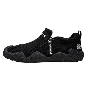 Zapatos sin cordones de malla negra transpirable para hombre con suela de goma