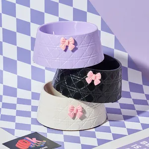 Gamelles élégantes pour animaux avec motif matelassé et nœud rose pour chats et chiens