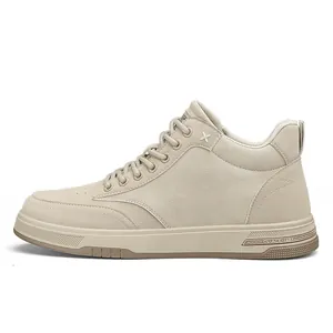 Eleganti sneaker casual beige mid-top da uomo, design da scarpa da skate streetwear