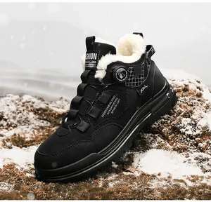 Detailansicht schwarzer gefütterter Winter-Sneaker für Herren mit Drehverschluss