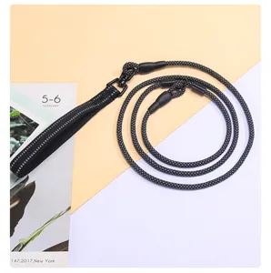 Reflective nylon dog leash with heavy duty metal swivel clip and soft hand loop detail
