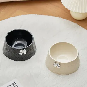 Élégante gamelle pour animaux avec nœud papillon et motif diamant pour chiens et chats