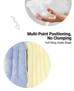 Detailed view of the thick fleece lining and high-density fiberfill in pet bed