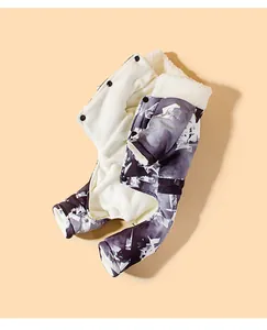 Verdickter Hunde-Wintermantel mit Eisblock-Muster und Fleece-Futter