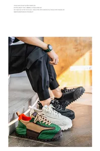 Vue détaillée de trois coloris de chaussures de sport en maille respirante pour hommes