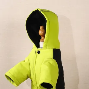 Thickened warm neon green hooded dog windbreaker with snap buttons for small puppies