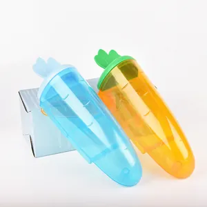 Twee wortelvormige automatische waterdispensers voor konijnen en hamsters in blauw en oranje