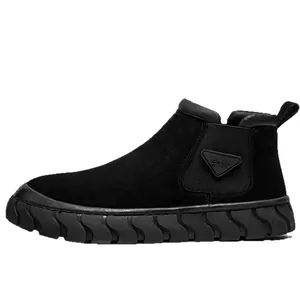 Bottines Martin noires en daim pour homme avec design à enfiler et semelle épaisse