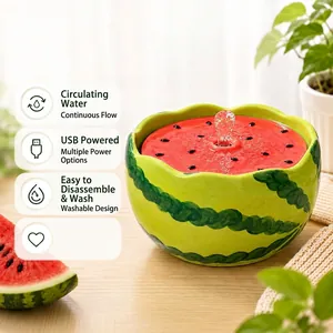 Watermeloen drinkfontein voor huisdieren met een USB-gestuurd circulatiesysteem