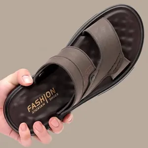 Sandalias de cuero marrón para hombre con suelas blandas flexibles y antideslizantes