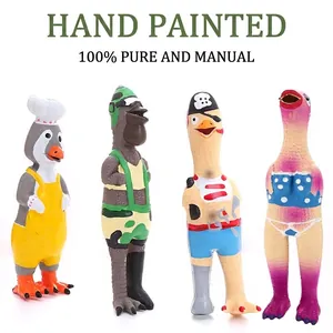 Set mit lustigen Quietschspielzeugen für Hunde aus Latex in verschiedenen Kostümen.