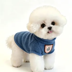 Caldo maglione blu a maglia per piccoli cani e gatti per l'inverno
