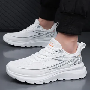 Zapatillas deportivas de malla fly-knit blancas para hombre con suela blanda y ligera