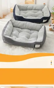 Primo piano della cuccia per animali con fondo antiscivolo e dettagli impermeabili