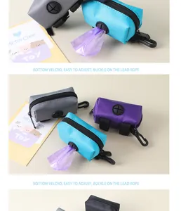 Détail du distributeur portable de sacs à déjections canines avec velcro et crochet