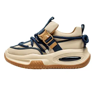 Waterdichte leren chunky sneakers met stevige plateauzool en outdoor gesp detail
