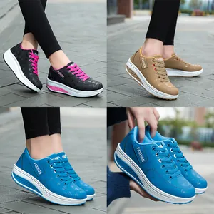 Scarpe platform da donna con suola a dondolo spessa dal design sportivo e alla moda