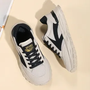 Scarpe dad da donna beige e nero sneakers casual e sportive per viaggi all'aperto