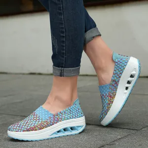 Atmungsaktive gewebte Rocker-Schuhe für Damen mit bequemer Plateausohle