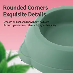 Premium green pet bowl featuring smooth rounded edges for safe and comfortable cat feeding
