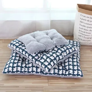 Reversible thick pet bed mat featuring polar bear print and soft grey plush surface