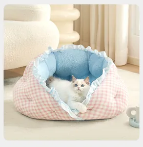 Acogedora cama para mascotas a cuadros rosas con suave felpa azul para gatos y perros