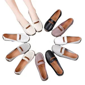 Comfortabele dames loafers van leer met zachte zool in diverse kleuren in een cirkel