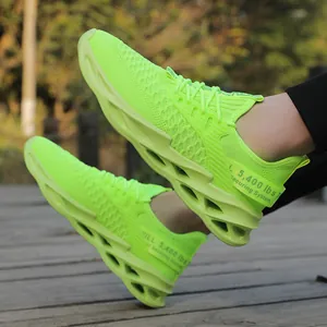 Heren Blade Sneakers Ademende Flyknit Hardloopschoenen Schokabsorberende Sportieve Casual Mode Sneakers Outdoor Wandelschoenen