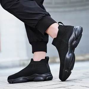 Baskets chaussettes en maille noire respirante pour hommes avec semelles en caoutchouc