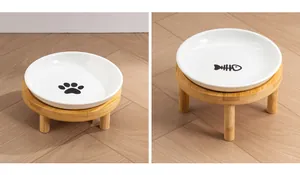 Deux styles de bols en céramique imprimés de 6 pouces avec supports en bambou pour animaux.