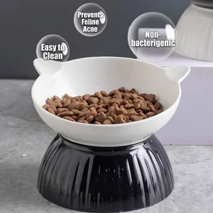 Gamelle ergonomique surélevée en céramique pour chat avec protection du cou blanche