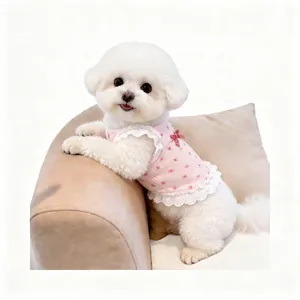 Adorabile maglietta per cani rosa a fiori con pizzo per animali di piccola taglia