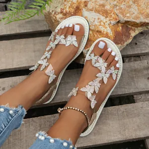 Zomerse platte sandalen met strass vlinder decoraties en zachte zolen voor het strand