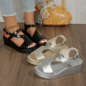Sandales à talon compensé pour femmes avec texture crocodile en trois couleurs