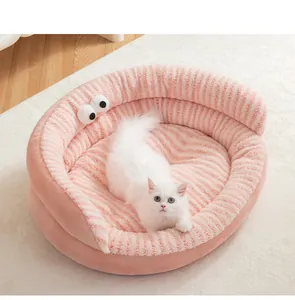 Divano letto per animali in peluche rosa con simpatici occhi da cartone per gatti e cani piccoli