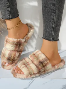 Zapatillas de casa de felpa a cuadros para mujer con dos correas suaves y suela