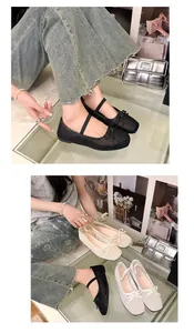 Detailaufnahme von atmungsaktiven Mesh-Mary-Jane-Ballerinas mit dekorativer Schleife