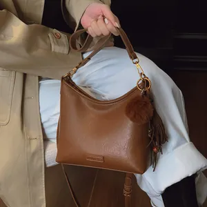 Large brown soft leather commuter shoulder bag for women fashion style minimalist