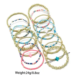 Vue détaillée de l'ensemble de bracelets à perles et croix turquoise avec taille précise.