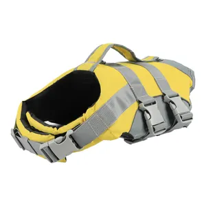 Chaleco salvavidas amarillo para perros con asa de flotación y tiras reflectantes