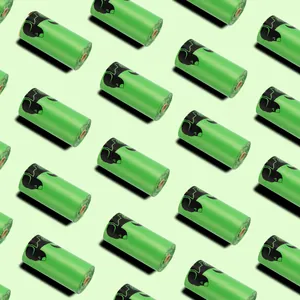 Rollos de bolsas verdes biodegradables para excrementos de perro de diseño