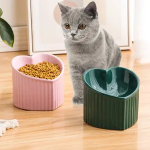 Ceramic Heart Shaped Elevated Pet Bowl Slanted Cat Feeding Dish For Neck Protection Anti-Tipping Small Dog Water Bowl