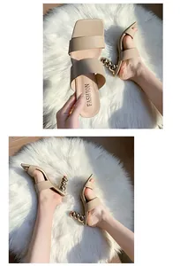Elegante beige Sandalen mit einzigartigem goldenem Kürbisabsatz auf weißem Teppich.
