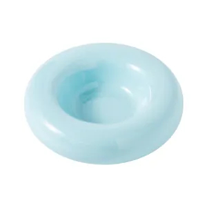 Moderne hellblaue Keramikschüssel in Donut-Form für Katzen und Hunde rutschfest