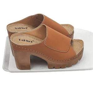 Vintage brown platform high heel mules with peep toe and white stitching for summer